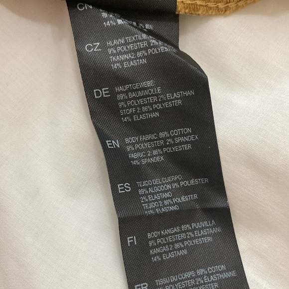 Kuhl Kontour shorts 4” - Picture 8 of 8